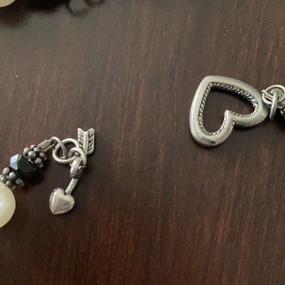EUC! Beautiful boutique custom pearl & bead necklace & bracelet set. - Picture 10 of 12